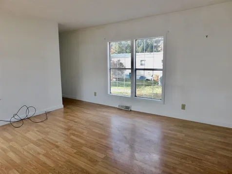 11 Longwood Lane Merrimack NH 03054