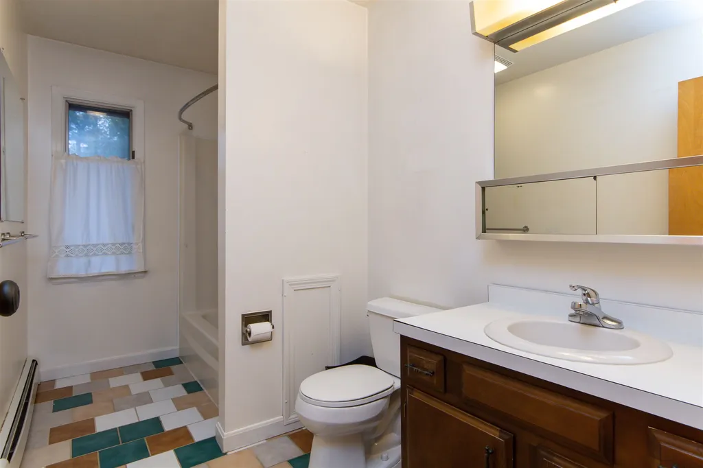20 Greenfield Road Essex VT 05452