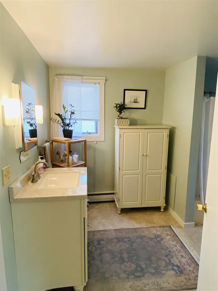 21 Bunker Hill Street Lancaster NH 03584