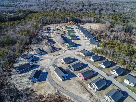38 Blackstone Drive Raymond NH 03077