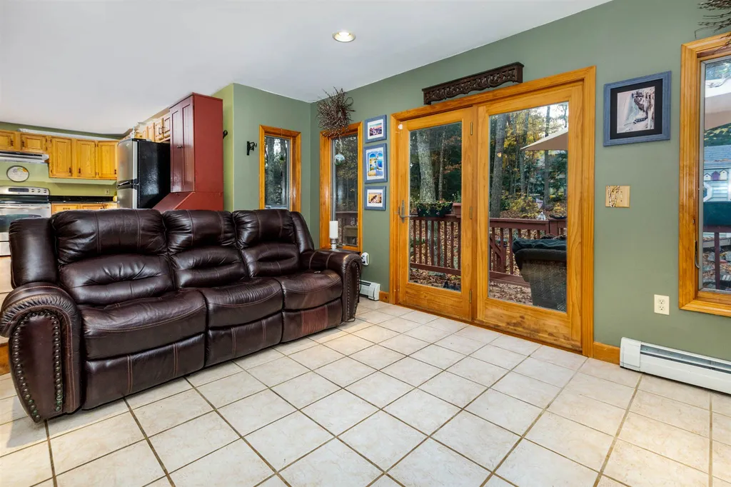 16 Durell Drive Newmarket NH 03857