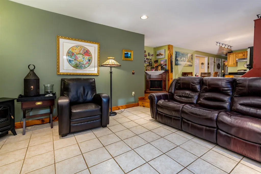16 Durell Drive Newmarket NH 03857