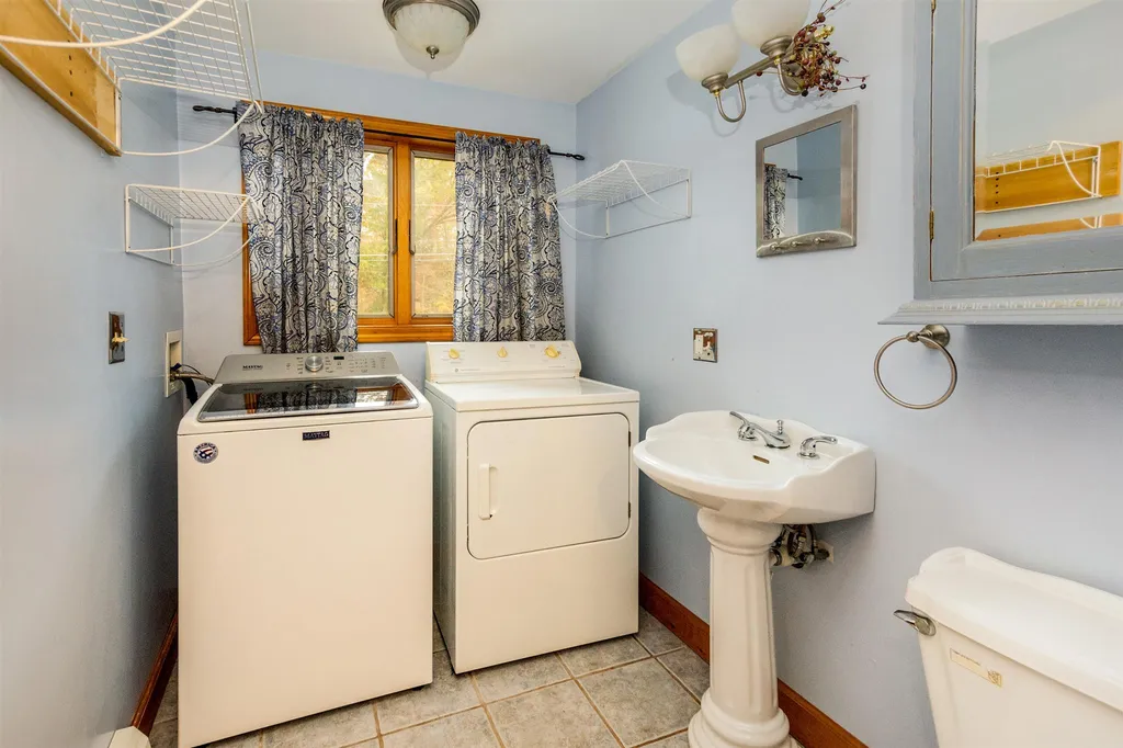 16 Durell Drive Newmarket NH 03857