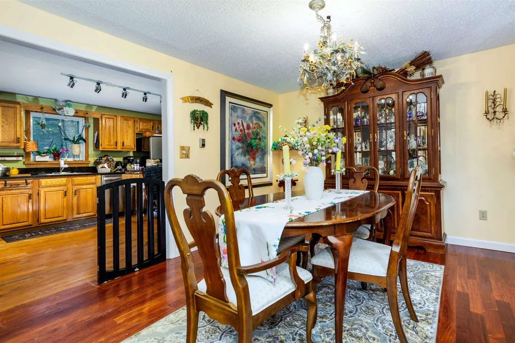 16 Durell Drive Newmarket NH 03857