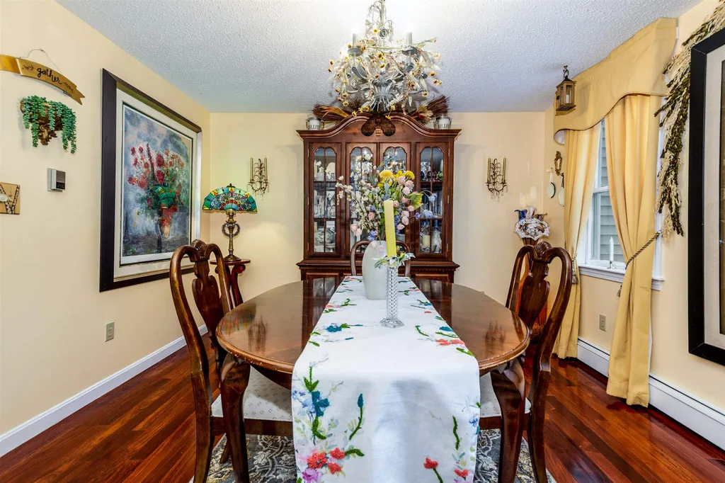 16 Durell Drive Newmarket NH 03857