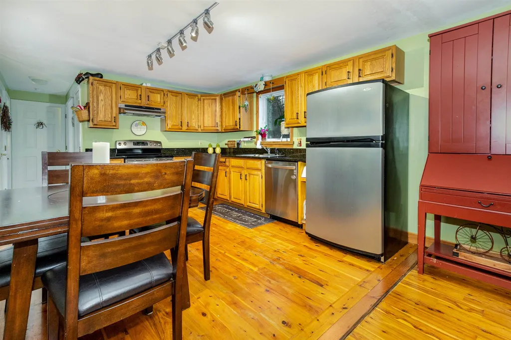 16 Durell Drive Newmarket NH 03857
