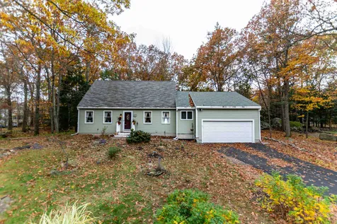 16 Durell Drive Newmarket NH 03857