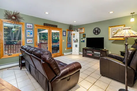 16 Durell Drive Newmarket NH 03857