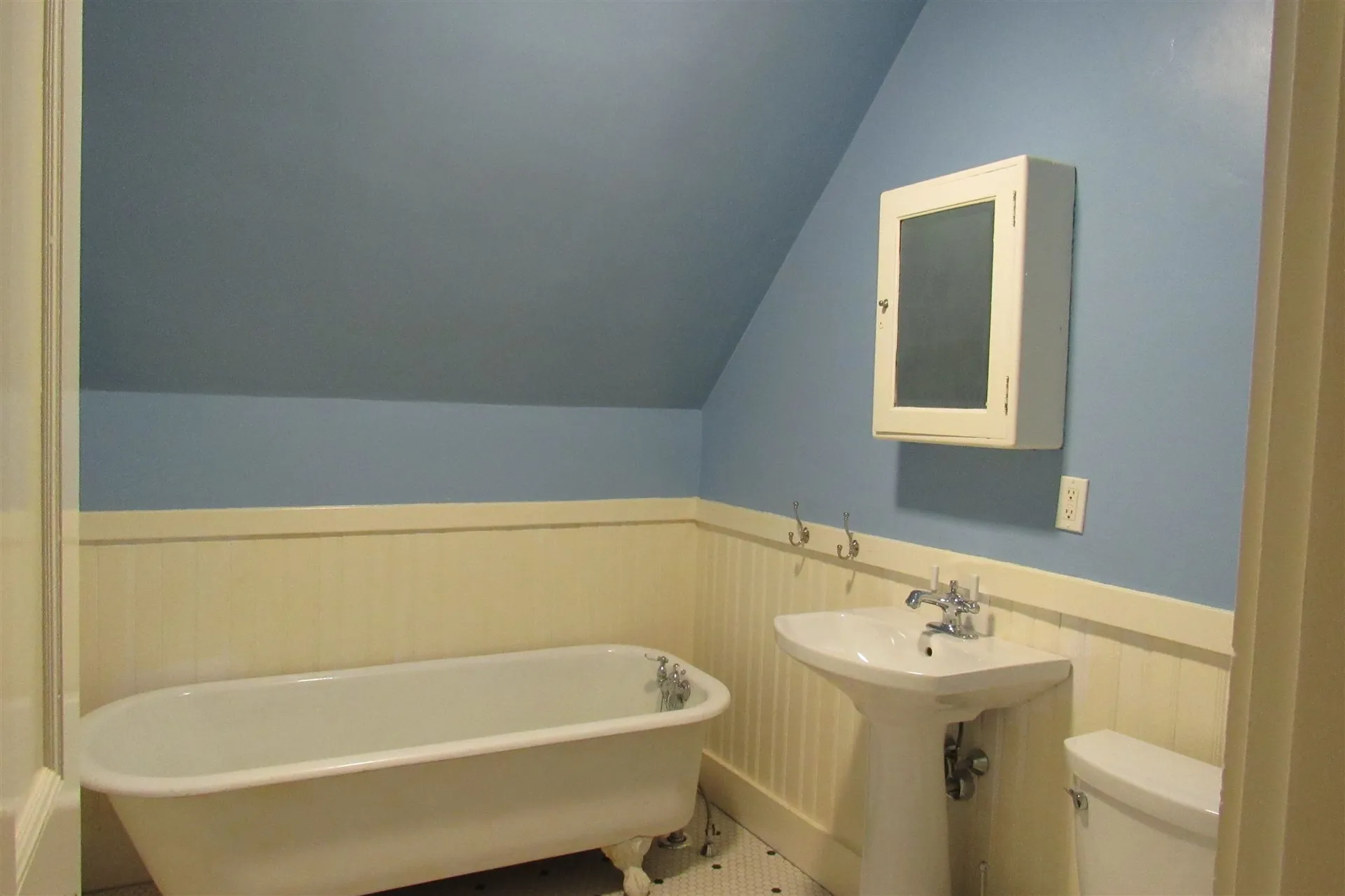 23 Ridge Road Concord NH 03301