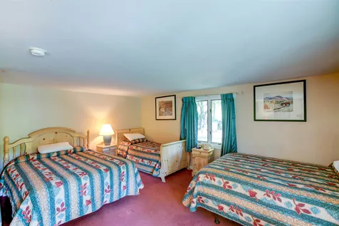 3343 Mountain Road Stowe VT 05672