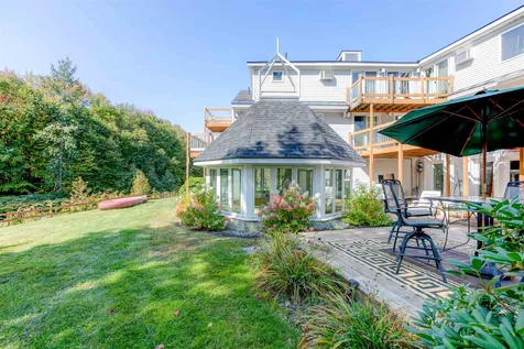 3343 Mountain Road Stowe VT 05672