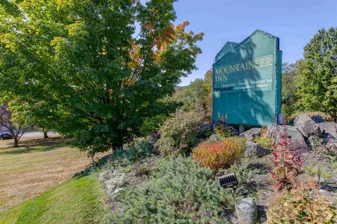 3343 Mountain Road Stowe VT 05672