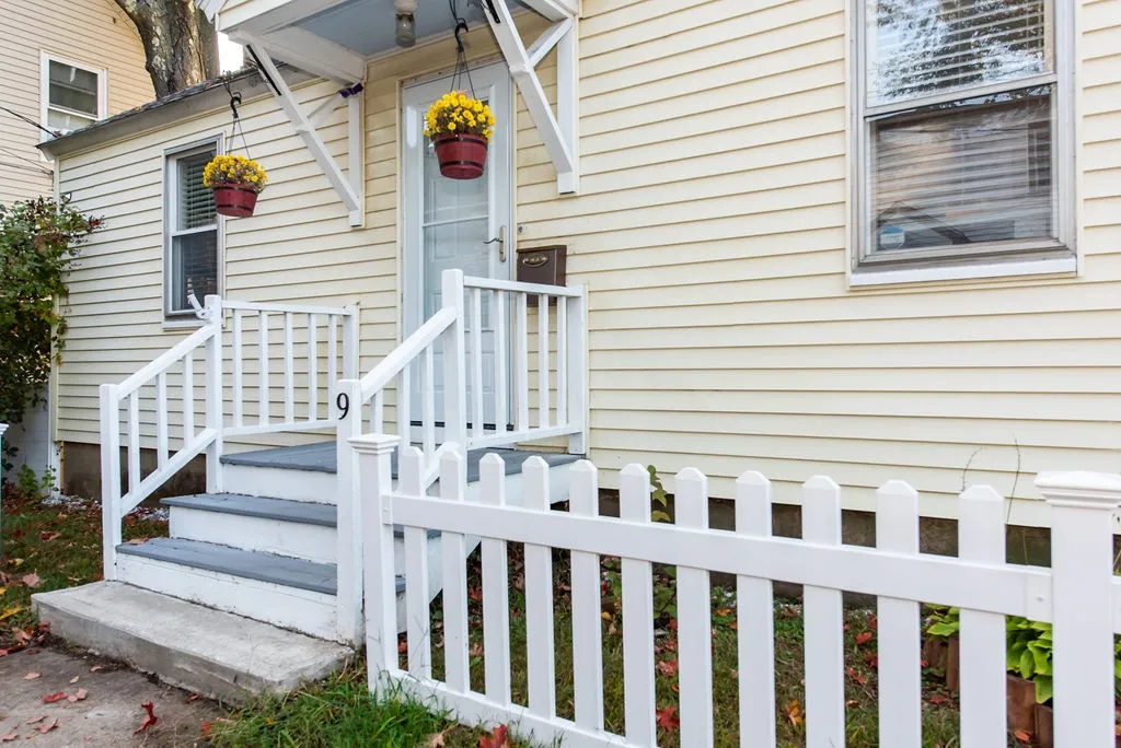 9 Sarah Court Rochester NH 03867