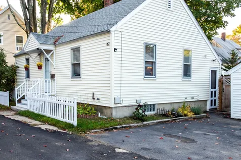 9 Sarah Court Rochester NH 03867