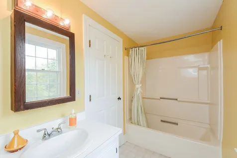 7 Oak Drive Wilton NH 03086
