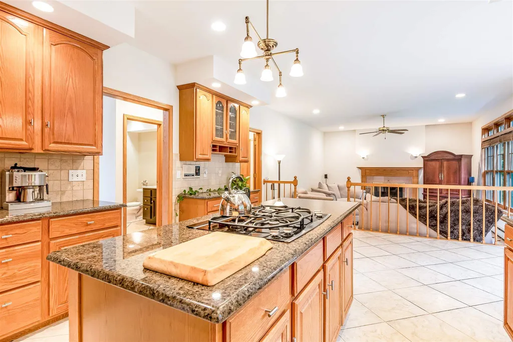 77 Overlake Drive Colchester VT 05446