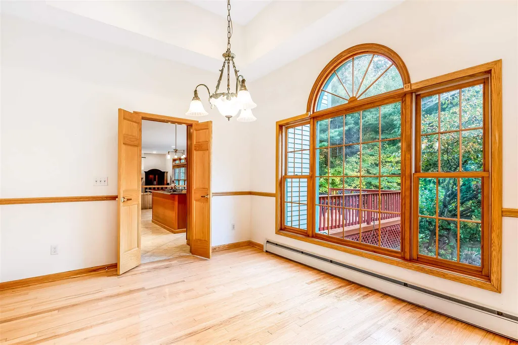 77 Overlake Drive Colchester VT 05446