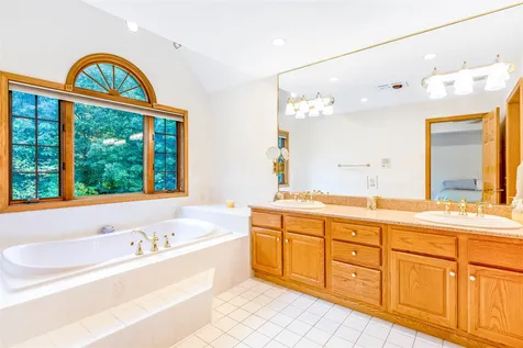 77 Overlake Drive Colchester VT 05446