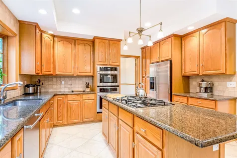 77 Overlake Drive Colchester VT 05446