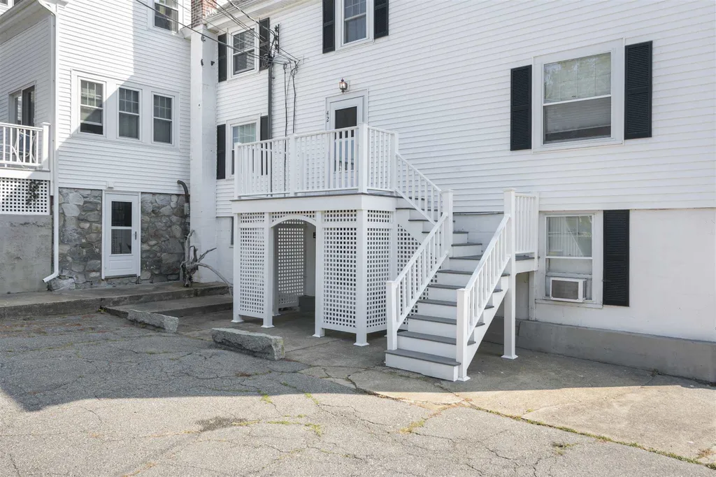 42 Washington Road Rye NH 03870