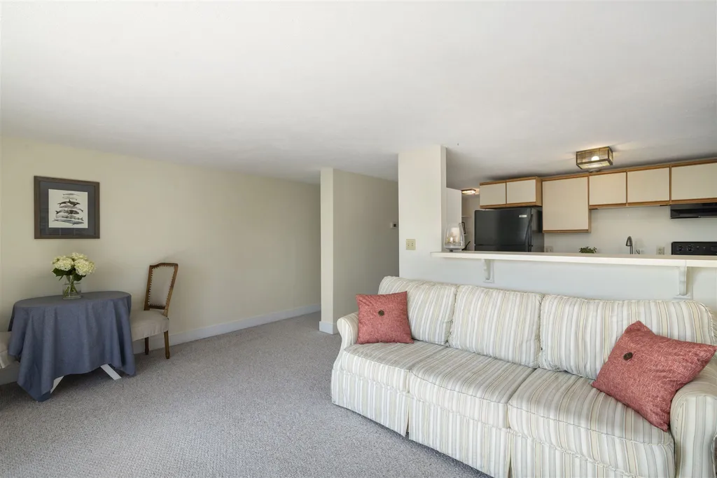 42 Washington Road Rye NH 03870
