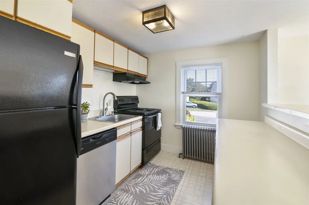 42 Washington Road Rye NH 03870