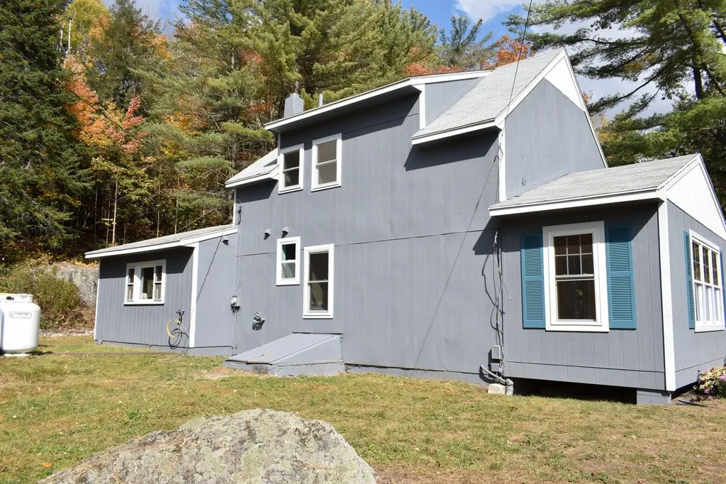 304 Percy Road Stark NH 03582