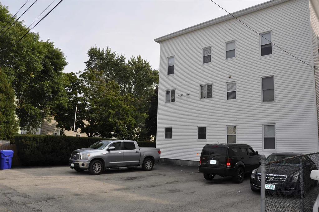 252 Bell Street Manchester NH 03103