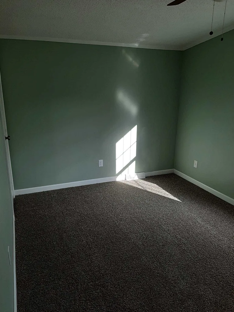 2 Brook Circle Loudon NH 03307