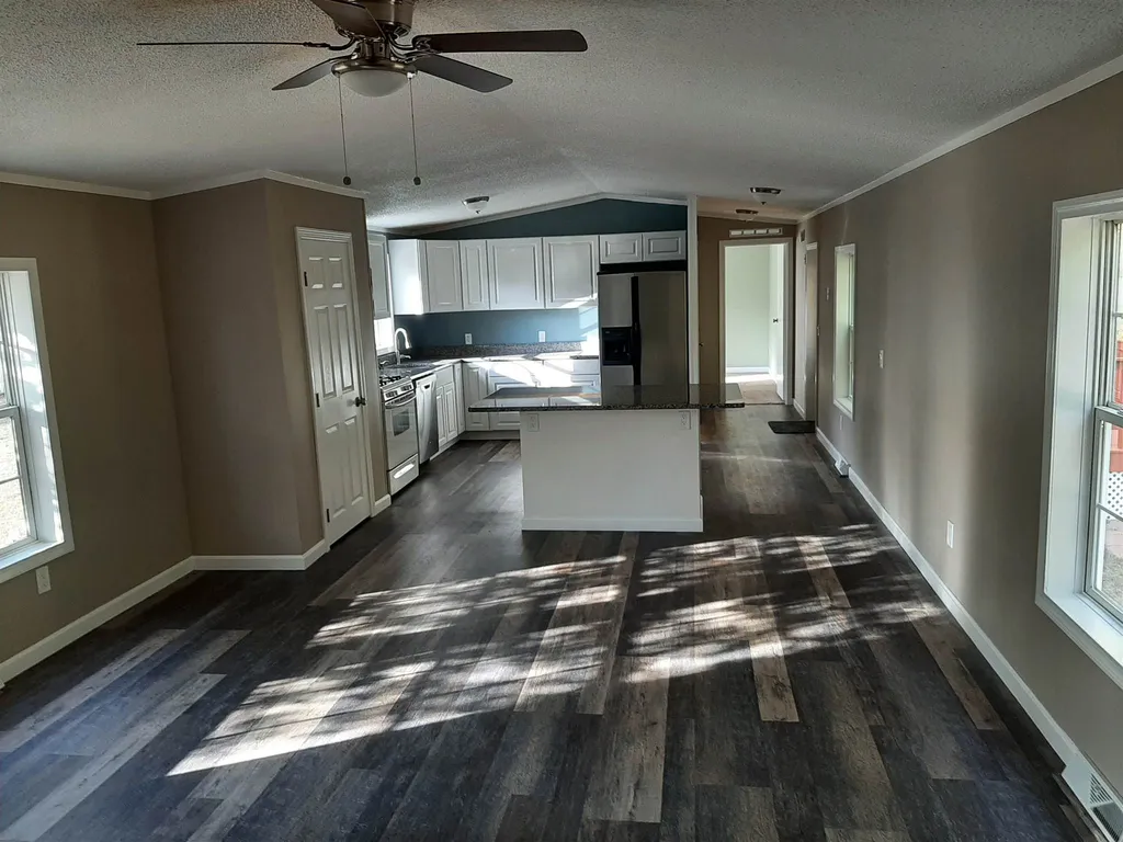 2 Brook Circle Loudon NH 03307