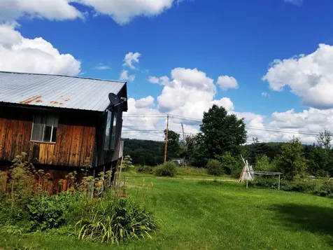 2746 Vt Route 105 Derby VT 05829