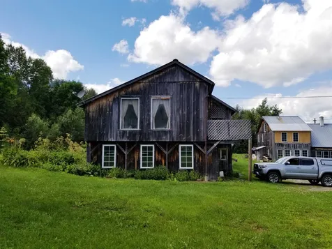 2746 Vt Route 105 Derby VT 05829