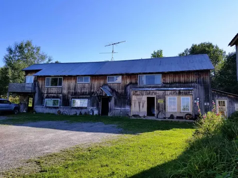 2746 Vt Route 105 Derby VT 05829