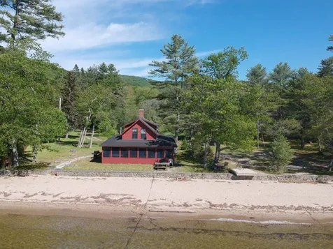 42 Brookdale Road Bridgewater NH 03222
