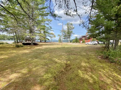 42 Brookdale Road Bridgewater NH 03222