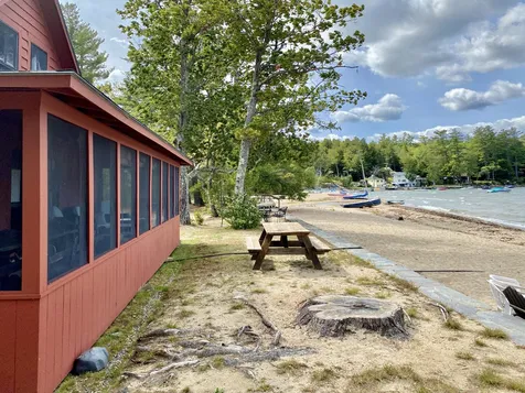 42 Brookdale Road Bridgewater NH 03222