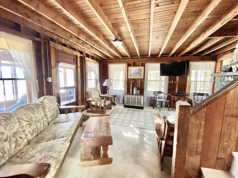 42 Brookdale Road Bridgewater NH 03222