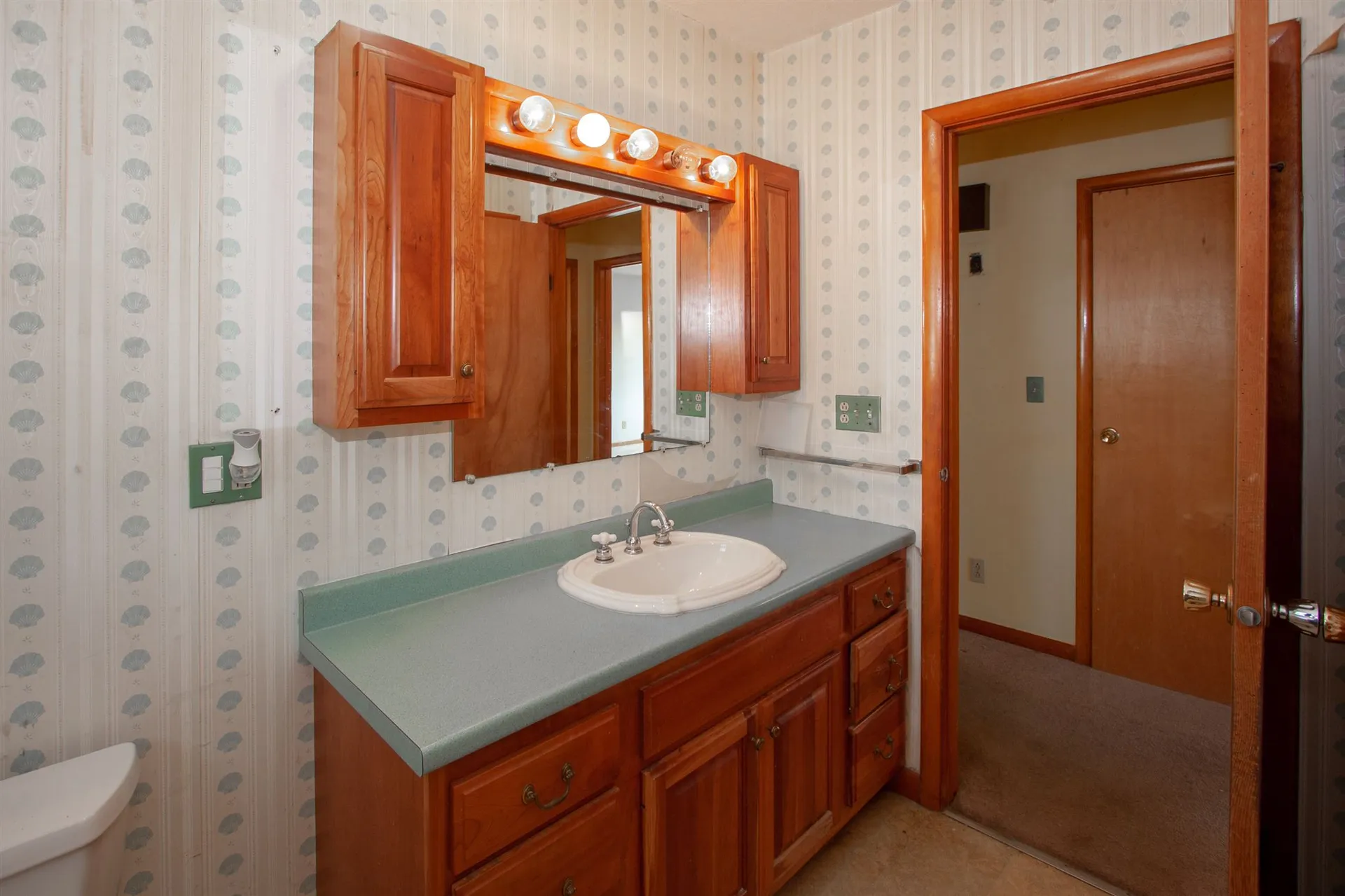 27 Wells Street Burlington VT 05401