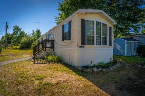 6 Juniper Lane Lee NH 03861-4411