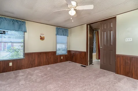 6 Juniper Lane Lee NH 03861-4411