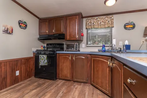 6 Juniper Lane Lee NH 03861-4411