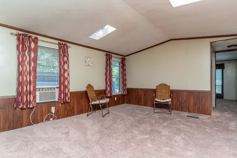 6 Juniper Lane Lee NH 03861-4411