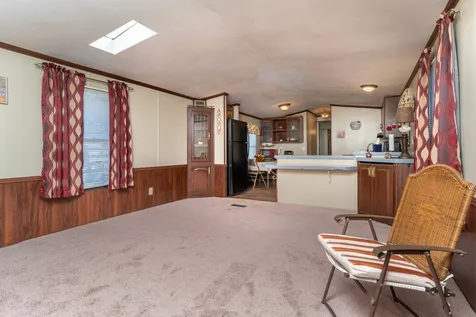 6 Juniper Lane Lee NH 03861-4411