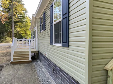 7 Dow Street Exeter NH 03833