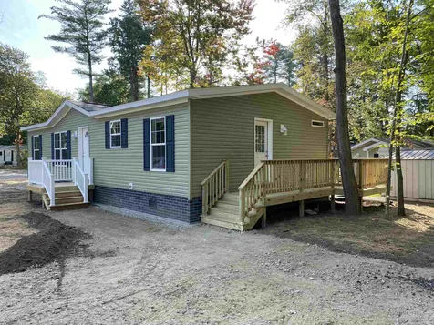 7 Dow Street Exeter NH 03833