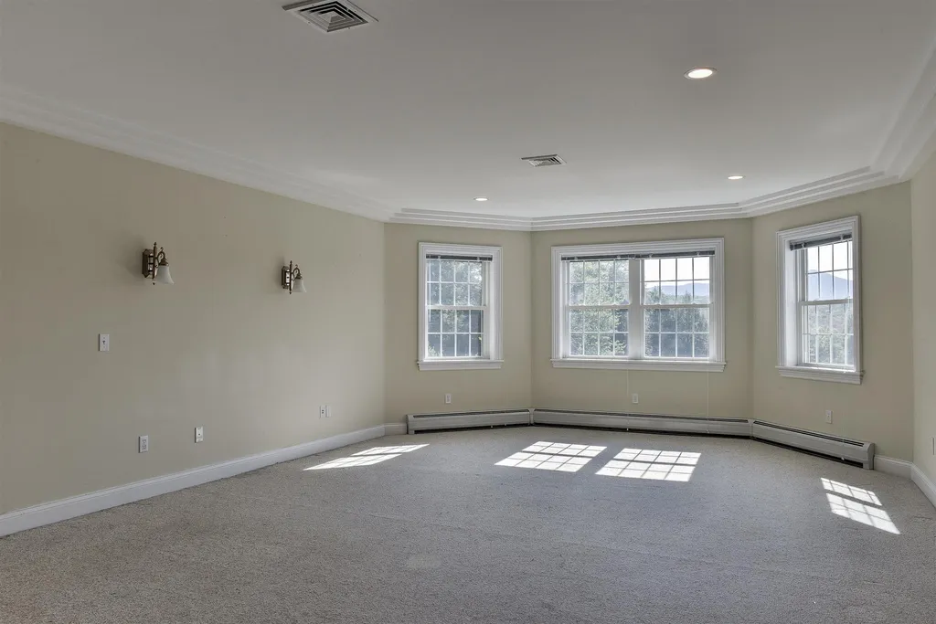 5 Oak Ridge Drive Marlborough NH 03455