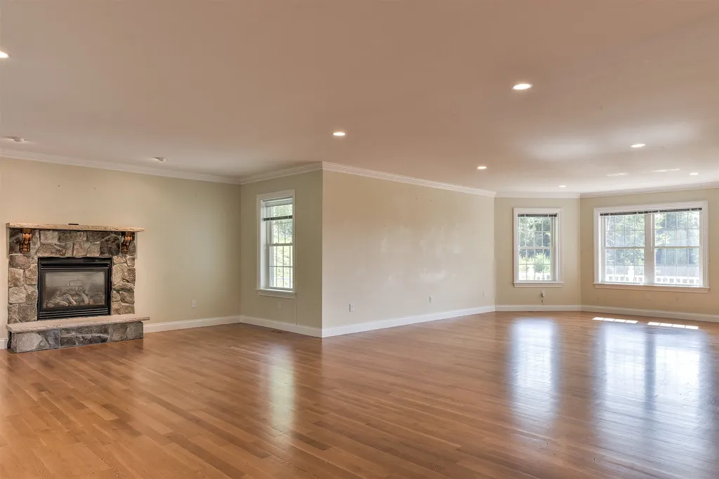 5 Oak Ridge Drive Marlborough NH 03455