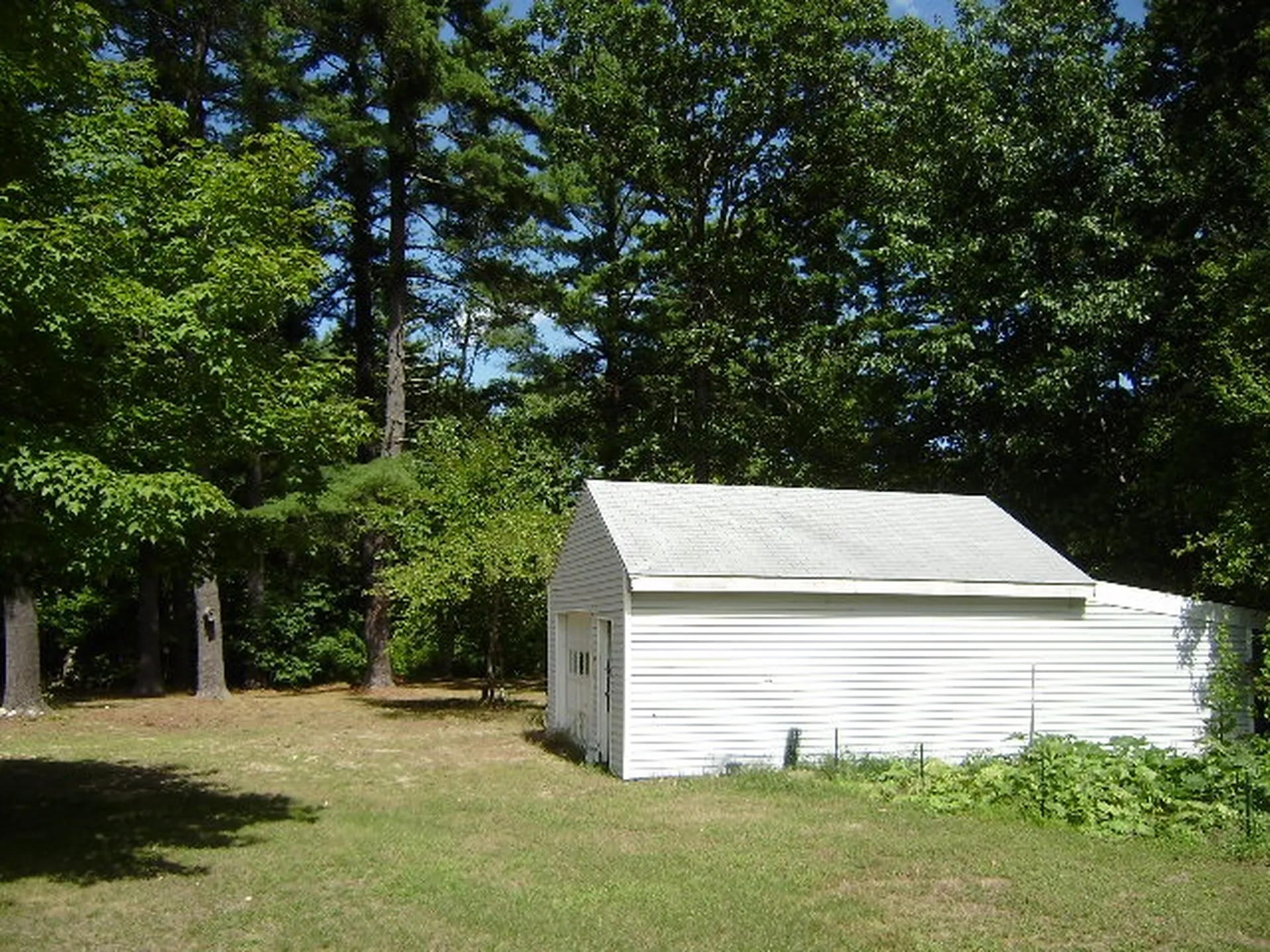 1428 A&b Mammoth Road Pelham NH 03076