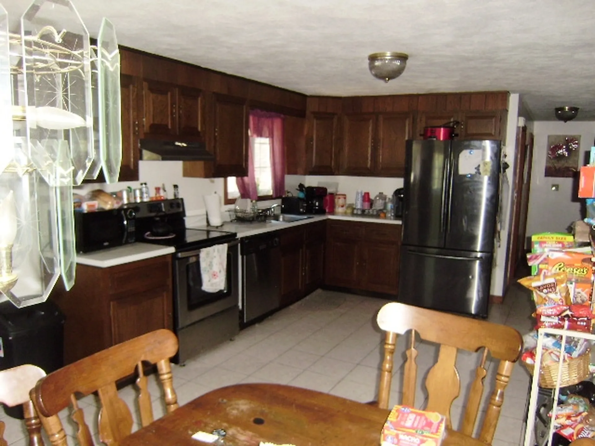 1428 A&b Mammoth Road Pelham NH 03076
