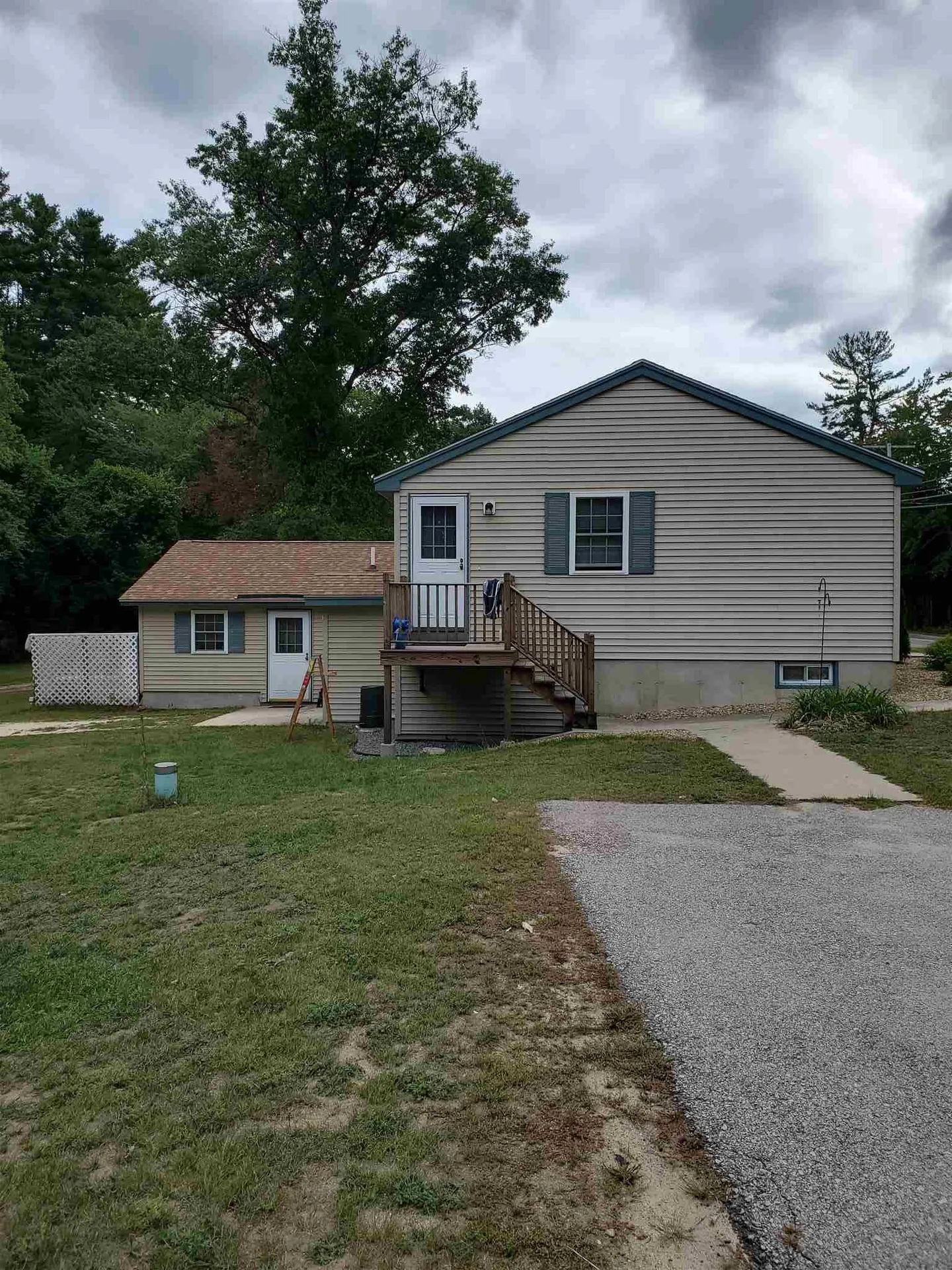 1428 A&b Mammoth Road Pelham NH 03076